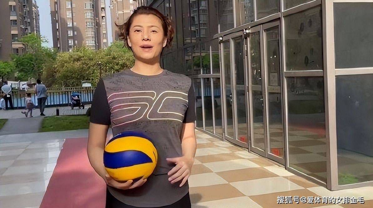 罗马诺：热刺准备首次报价德拉古辛 球员已同意加盟据知名记者罗马诺透露，热刺准备口头报价德拉古辛，球员已同意加盟。